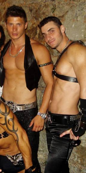 Sexy Ibiza, Fetisch-Party.