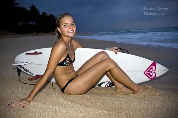Erotische Surferin Nr. 9.